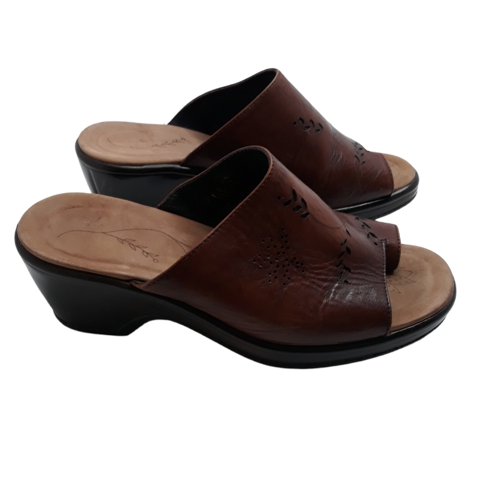 Brown Dansko Open Toe Clogs Size 38 (US 7.5-8 ) Excellent Condition